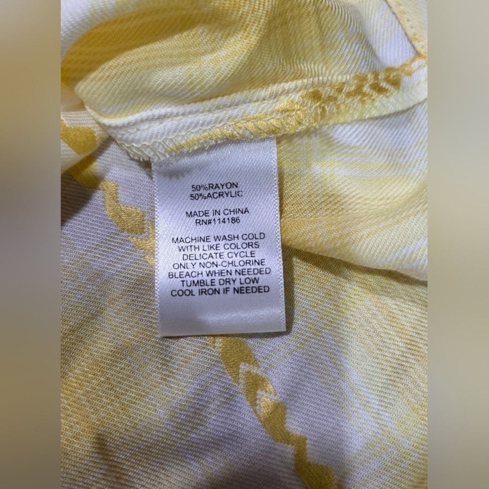 Frye & Co Yellow Plaid Ruffle Neck Blouse Women's‎ Large | Charity Listing - Picture 3 of 6